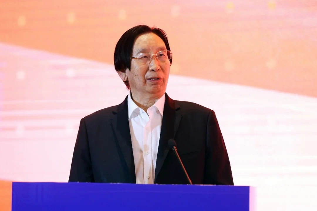穿越者再签新单！84岁科学家李立浧有望成为中国首位进入太空的院士 配图